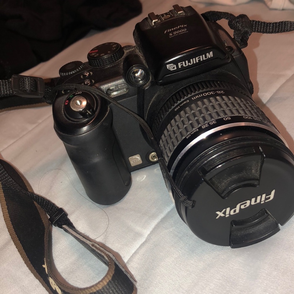 Fujifilm Finepix s9000
